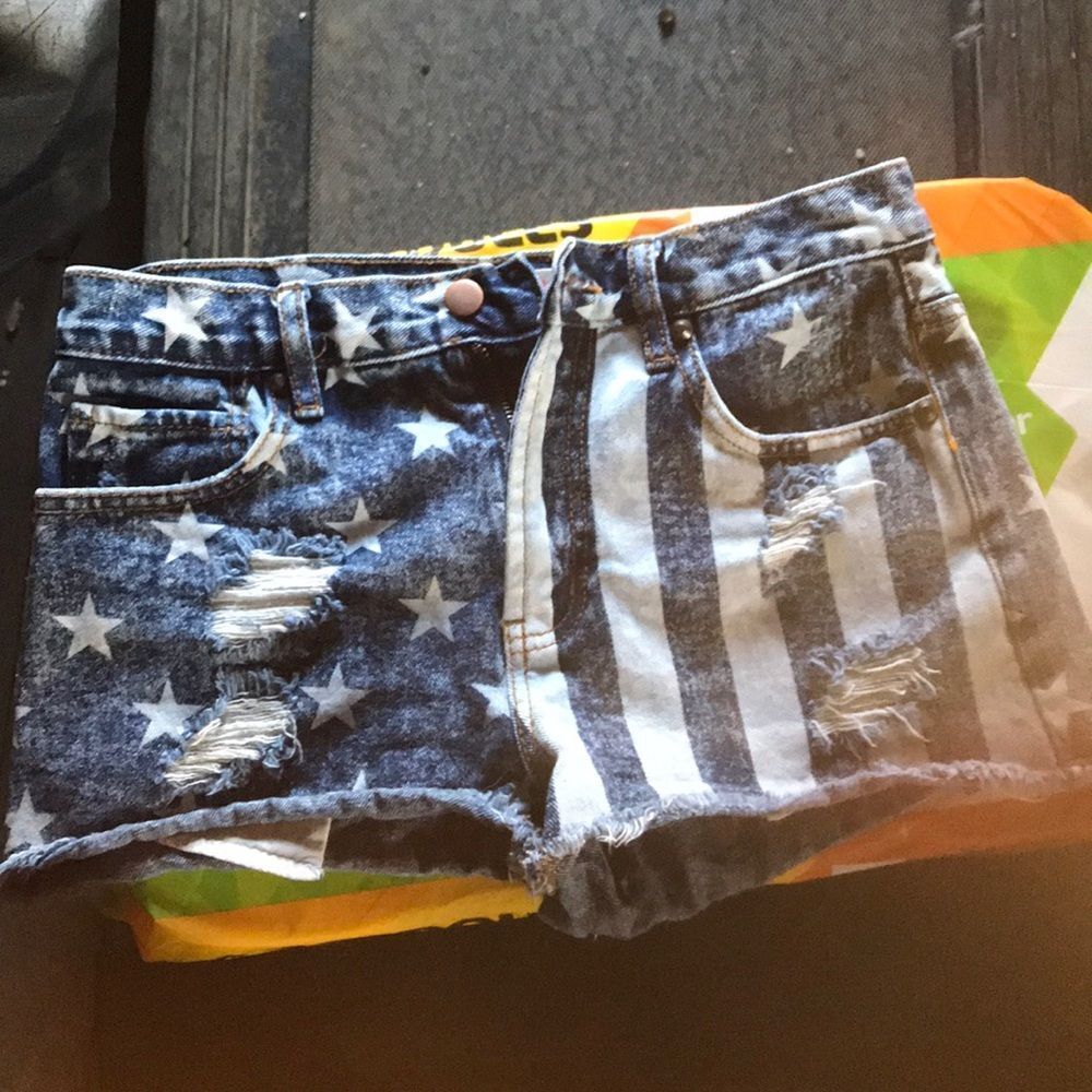 Refuge Patriotic Jean Shorts sz. 6